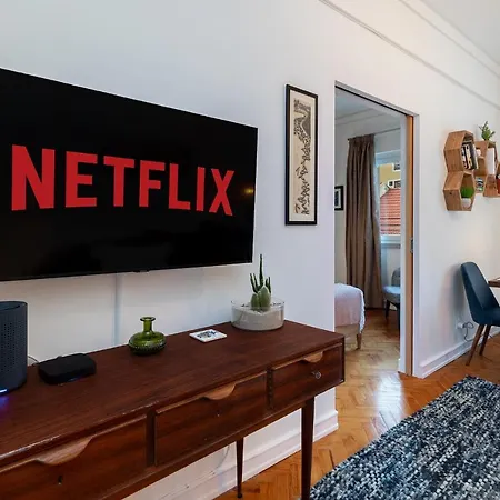 Whome | Estrela Family Perfect For Families & Friends Apartment