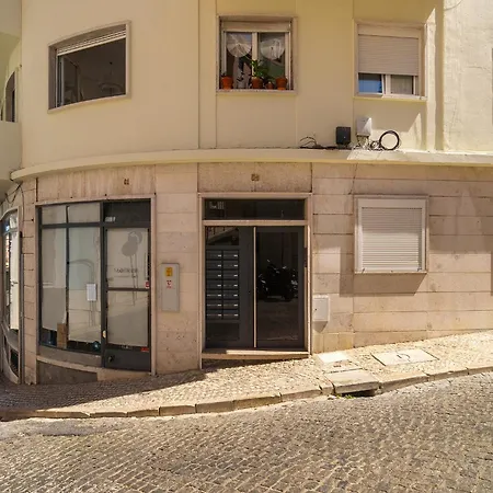 Whome | Estrela Family Perfect For Families & Friends *