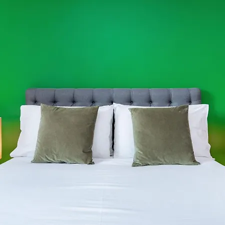 Апартаменти Whome | Estrela Family Perfect For Families & Friends *